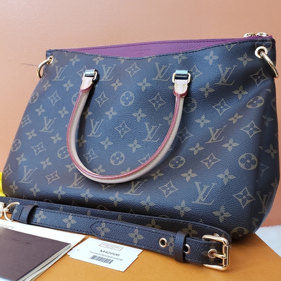 💯% AUTH Louis Vuitton Monogram Pallas MM - Picture 2 of 9